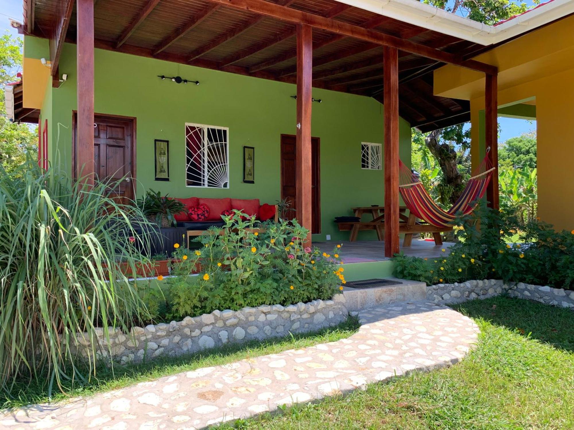 Green Queendom Farm And Lodging Oracabessa Eksteriør billede